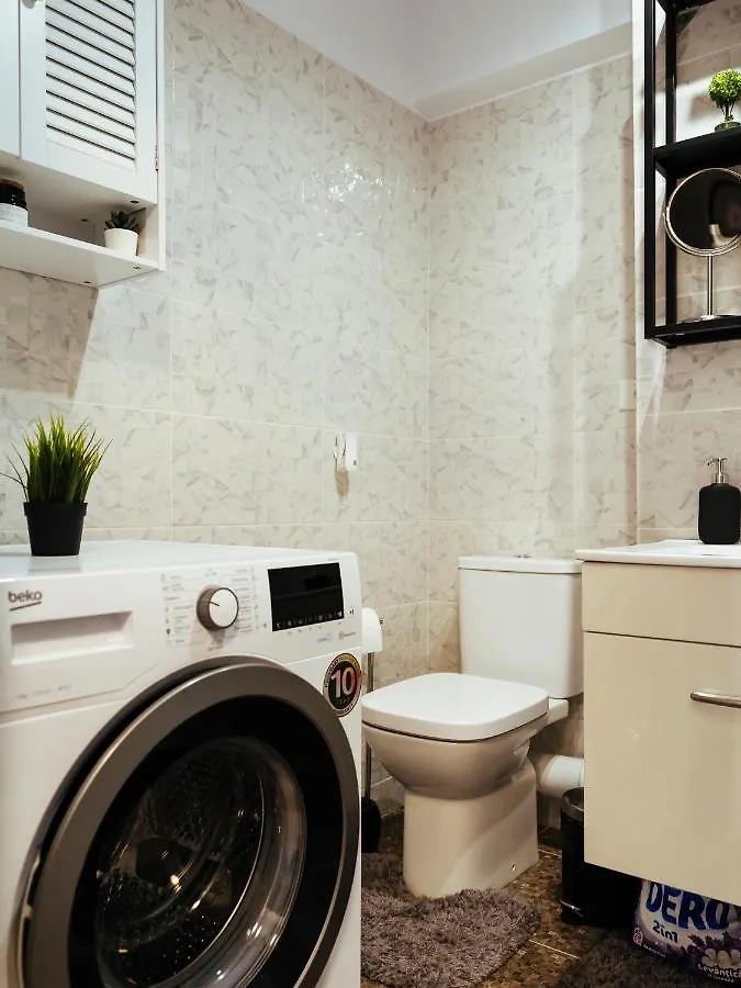 Cozy Special Pallady Apartament With Garden & Courtyard ブカレスト