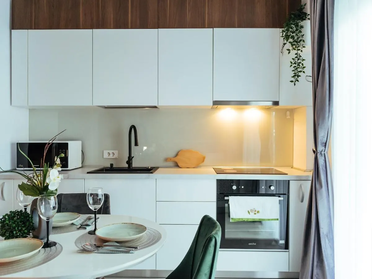 Cozy Special Pallady Apartament With Garden & Courtyard ブカレスト アパート