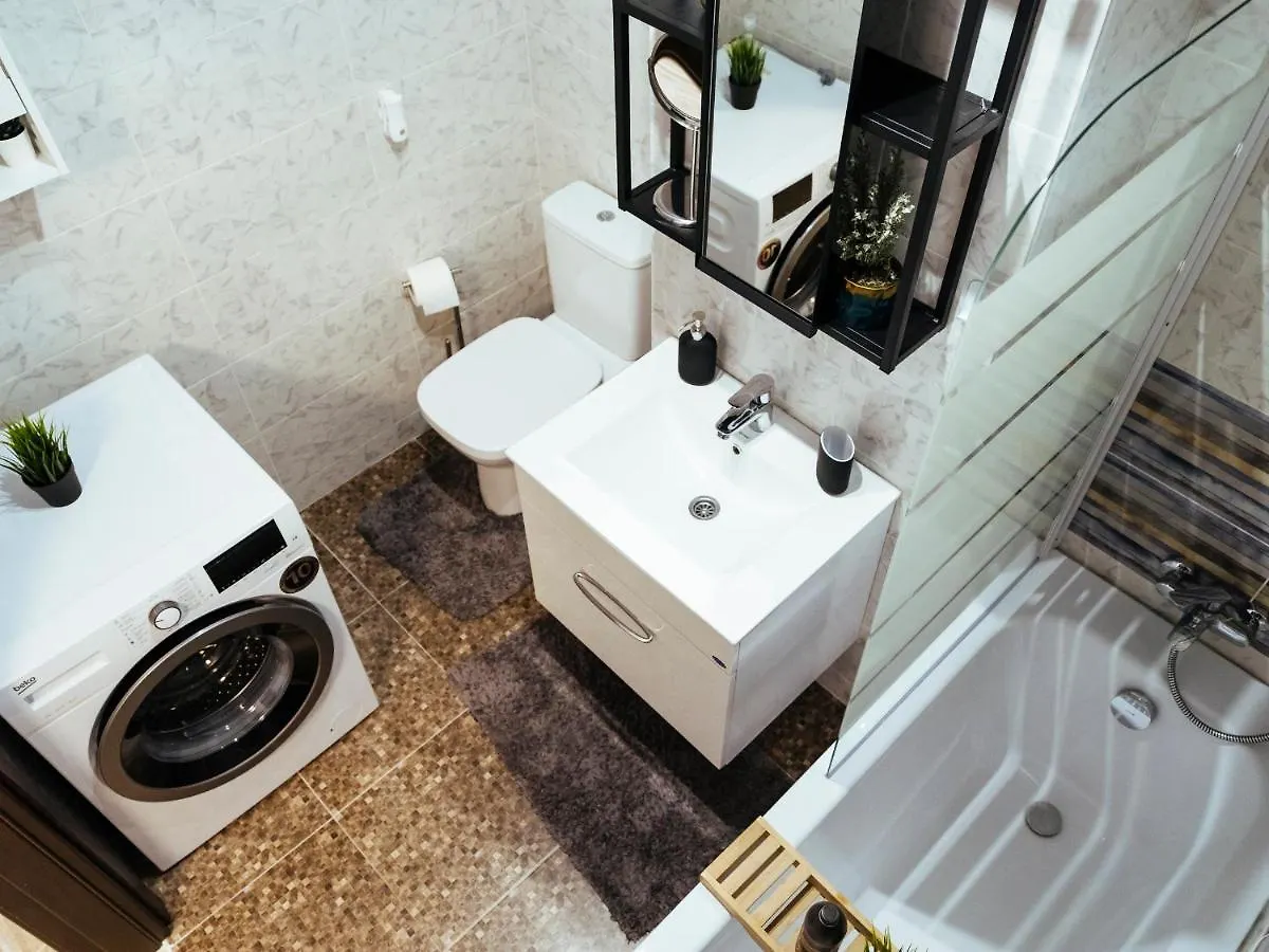 Cozy Special Pallady Apartament With Garden & Courtyard ブカレスト ルーマニア