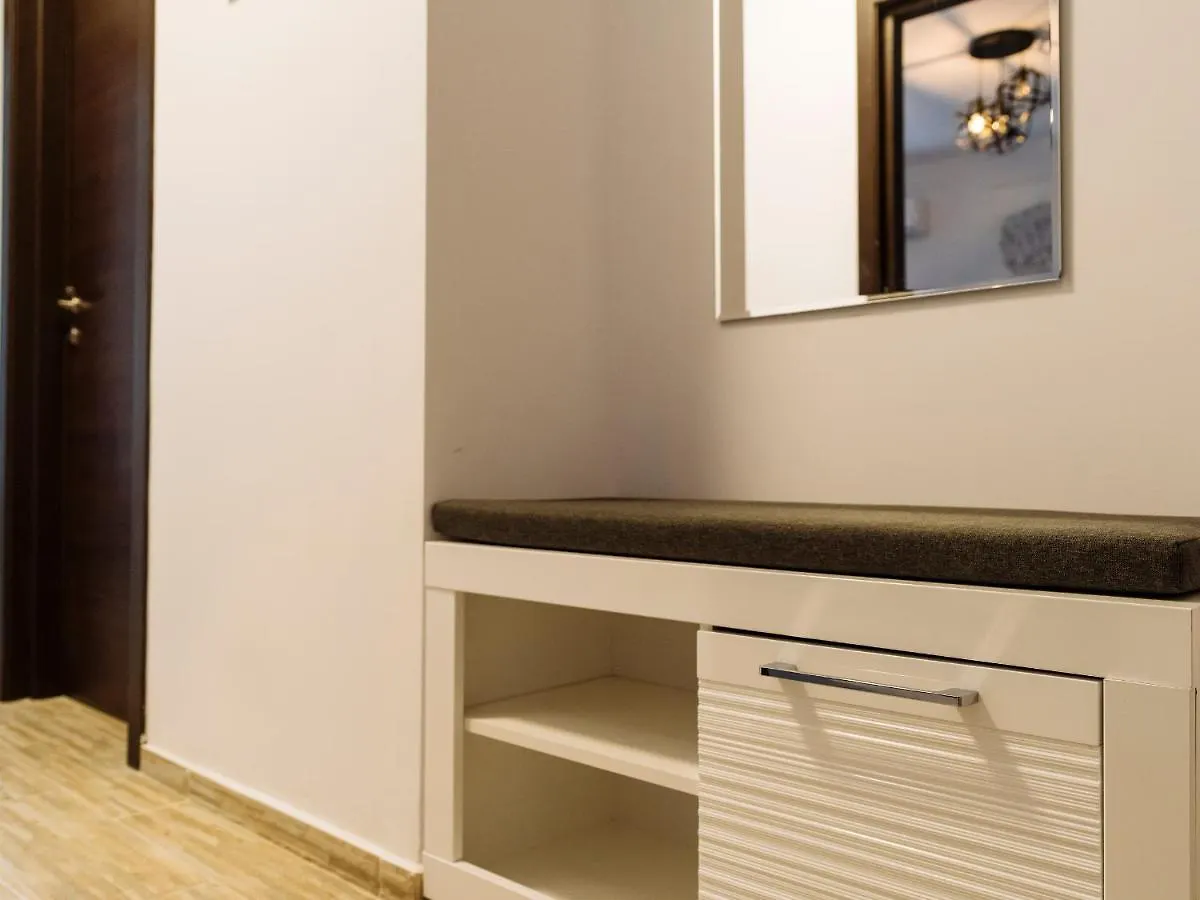 Cozy Special Pallady Apartament With Garden & Courtyard ブカレスト 0*,  ルーマニア